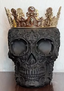 Bath and Body Works Filigree Skull with Crown Candle Holder - VHTF!! - Picture 1 of 4