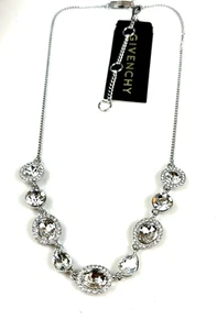 GIVENCHY Silberfarben Pavé Klar Träne Oval Kristall Halsband Halskette $ 68 NEU - Bild 1 von 8