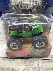 Hot Wheels Monster Jam Grave Digger (2005) Mattel Toy Truck Car #33 - Picture 1 of 8
