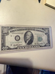1950 A $10 Bill C Philadelphia ๐ฅ๐ฅ๐ฅ75 Yrs Old! ๐ฅ๐ฅ - Picture 1 of 4
