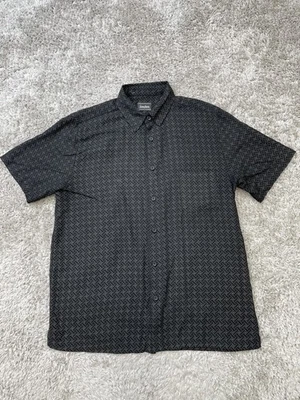 Camisa Neiman Marcus Para Hombre Mediana Estampado Geométrico Abotonada Manga Corta Seda Foto 1 de 4