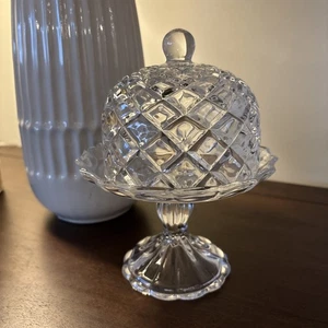 CRYSTAL GLASS Footed Dome Covered Cup Cake or Small Treat Set - Picture 1 of 13