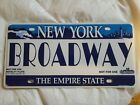 VINTAGE NEW YORK BROADWAY EMPIRE STATE AUTO NOVELTY LICENSE PLATE