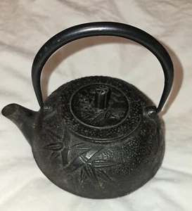 Vintage Or Antique Japanese Cast Iron Tetsubin Teapot Tea Pot Bamboo Cherry Pine - Picture 1 of 15