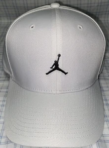Air Jordan Nike Sombrero Blanco Clásico 99 Jumpman Rise Cap Parche Gunmetal - Imagen 1 de 7
