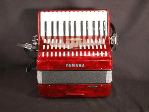 Accordéon YAMAHA S-27C 27 clés avec étui testé - Photo 1/8
