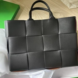 BottegaVeneta Korbtasche im Webdesign, gebraucht - Bild 1 von 3