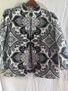 Blazer Chicos Talla 1 o Mediano Blanco y Negro con Rosa Frente Abierto Manga 3/4 - Imagen 1 de 4