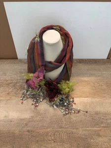 Sciarpa donna - Mary Frances - motivo arcobaleno con perline farfalla - seta - Foto 1 di 9