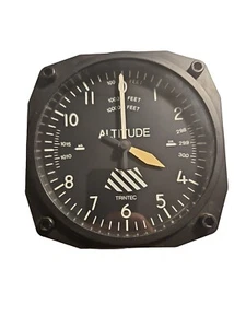 Trintec Aviation Altitude Quartz Clock – Keeps Time Excellent Condition! - Picture 1 of 4