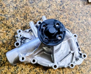 🗽NOS FORD MOTORCRAFT WATER PUMP PW-114 C5AZ-8501-K - Picture 1 of 12