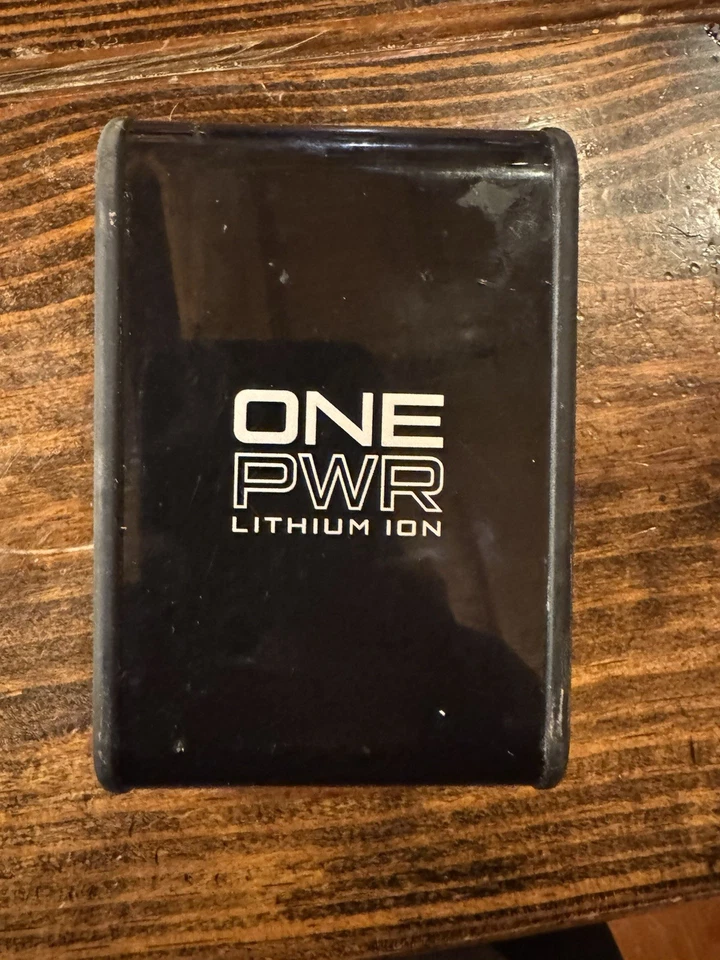 Batería recargable inalámbrica Hoover BH25040 OnePwr de iones de litio 4,0 máx. 20 V Foto 1 de 3