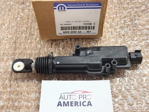 BOX LOCK CYLINDER ACTUATOR RAM 1500 2500 3500 PICK UP RAM 68206092AA MOPAR OEM - Picture 1 of 3