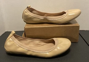 KENNETH COLE REACTION Girls WHOLE TRUTH Beige Shiny Ballet Flats Sz 5 M - Picture 1 of 13