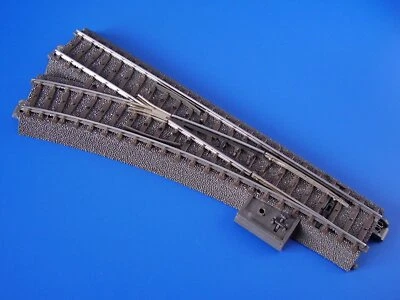 MARKLIN H0 - 24611 - Left Straight Turnout - C Track / LN - Image 1 of 2