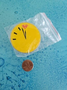 2017 SDCC DC Comics ... Superman vs Watchman Doomsday Metal Pin - Picture 1 of 2