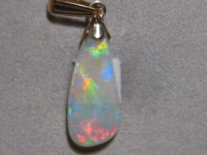 2,2 ct. Opal Anhänger, massiv 14 k Gelbgold, rot multi - Bild 1 von 14