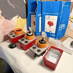 3 System Sensor/Safe Signal Waterflow Detector WFDTN - a T-Tap 1" NPT connection - Picture 1 of 7