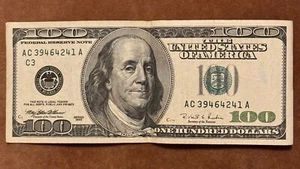 100 Dollar Bill - Series 1996 - Federal Reserve Note AC 39464241 A - Picture 1 of 6