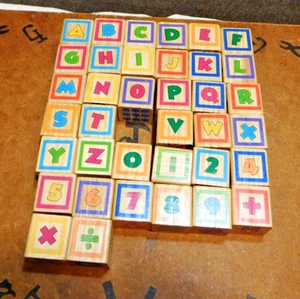 Disney Mickey & Minnie Mouse Grow & Learn 37 - 6 Sided Wood ABC Blocks - FLAW - Picture 1 of 7