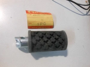 NOS Suzuki Right Footrest Rubber 70 TC90 73 TC100 74 TM75 43550-25000 - Picture 1 of 6