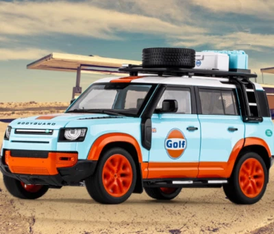 1: 18 Land Rover Defender Off-Road Vehicle Model Toy Car Gift - Image 1 of 4