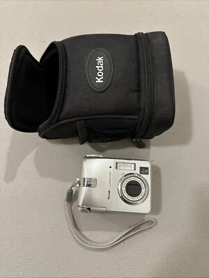 Kodak EasyShare C330 Digital Camera - Image 1 of 4