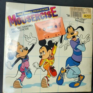 NUEVO CASETE DE RATONERA VINTAGE Walt Disney Records 1995 ejercicio aeróbico sellado - Imagen 1 de 3
