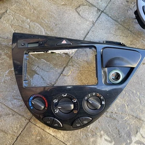 FORD FOCUS MK1 98-04 HEATER CONTROL PANEL (AIR CON) GHIA BLACK 98AB A047A04  - Picture 1 of 4