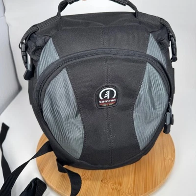 Tamrac Velocity 7x Model 5767 Black Gray Sling Camera Bag Case Padded Strap - Image 1 of 4