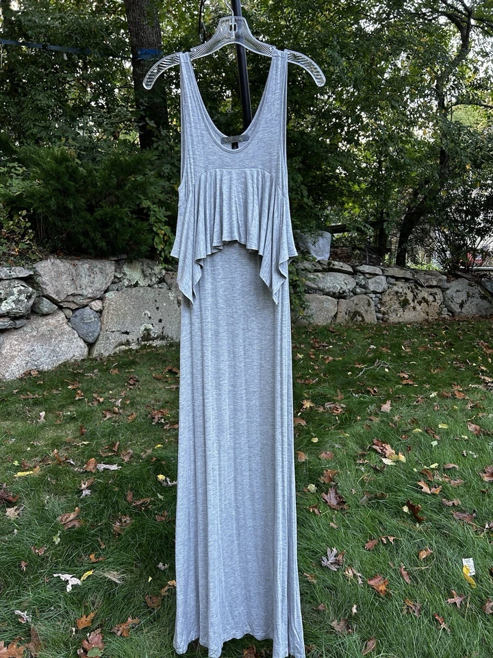 Maxi Vestido Finn & Clover Gris Para Mujer Pequeño Volantes Superposición Cuello Redondo Boho Chic Foto 1 de 4