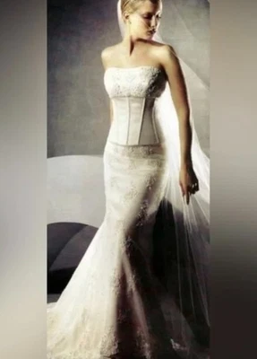 Lote de 2 Vestidos de Novia - Oleg Cassini David’s Vestido de Novia y Blanco Personalizado Foto 1 de 4