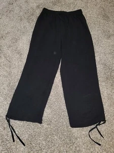 NWOT Unbranded  Flowy Black Capri Pants Sz M #50 - Picture 1 of 3