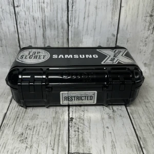 OtterBox schwarz Trockenbox Schaumstoff gefüttert wasserdicht individuelle Aufkleber - Bild 1 von 8