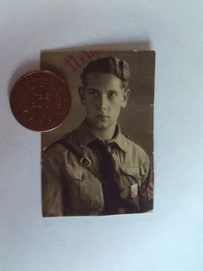 Foto Portrait Junge in Uniform Jungmann Pimpf mit Abzeichen Jugend - Picture 1 of 2