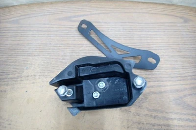 2012 HONDA CBR600RR ВЫХЛОПНОЙ СЕРВОПРИВОД КРЕПЛЕНИЕ 80106-MFJ - Изображение 1 из 4