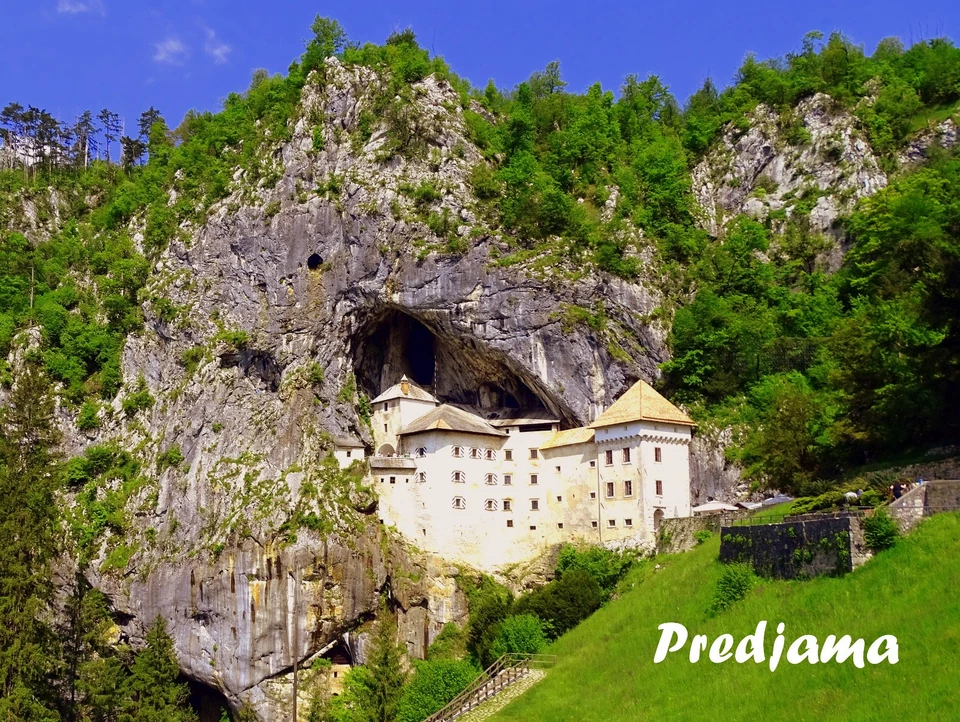Predjama Fridge Magnet - Cave Castle Slovenia Souvenir Magnet Castle - Image 1 of 1