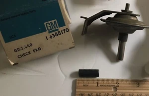 NOS GM Olds 1961 1962 1963 Oldsmobile F85 2-Barrel Throttle Check Valve #388170 - Picture 1 of 7