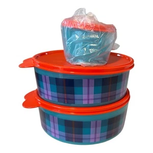 Nuevo Tupperware Bonito a Cuadros Juego de 3 Piezas Almuerzo Snack con Tapas/Sellos 3673 4914 - Imagen 1 de 6