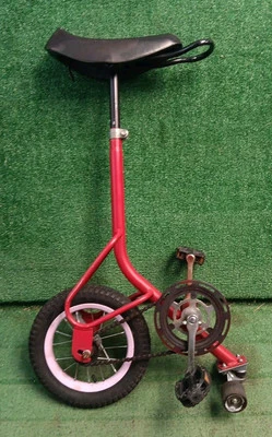 Vintage Red Unicycle 28.6”inch With Training Wheels - Free Shipping! READ - Изображение 1 из 4