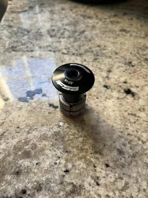 FSA Compression Expansion Plug & Top Cap - 1 1/8” - Carbon Steerer - Image 1 of 3