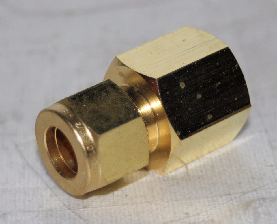 1/2" Tube x 1/2" FNPT  Brass Female Connector Ham-Let Let-Lok 766LB1/2X1/2 - Image 1 of 4