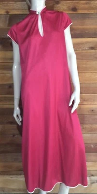 CAMISÓN VINTAGE MONTGOMERY WARD ROJO TALLA MEDIANA #10287 Foto 1 de 4