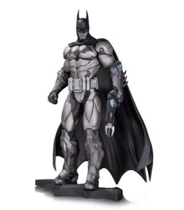Batman Arkham Asylum Armored Statue DC Collectibles BRAND NEW - Picture 1 of 14