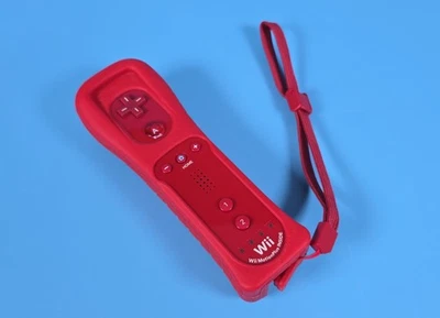 Original Nintendo Wii Remote Plus Controller, rot (Wii U kompatibel) - Bild 1 von 4