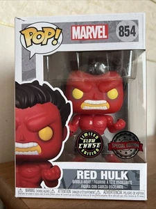 Red Hulk Chase Funko Pop! Special Edition 854 + Pop Protector - Picture 1 of 7