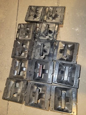 1 SOPORTE FUSIBLE CUADRADO D SQD "PRINCIPAL" EXTRAÍBLE 2-6/8" ANCHO 3" LARGO 1-13/16" PROFUNDIDAD Foto 1 de 2