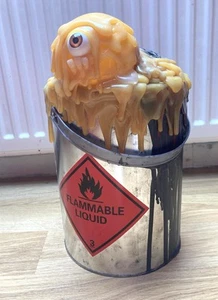 Vinyl Art Toy Sculpture Melting Monster Tin Liquid Flammable Toxic Blob Melty - Picture 1 of 7