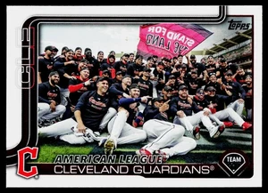 2025 Topps - TEAM CARD #612 - Cleveland Guardians - Foto 1 di 2