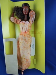 1978 KISSING CHRISTIE BARBIE DOLL IN OPENED ORIGINAL BOX #2955